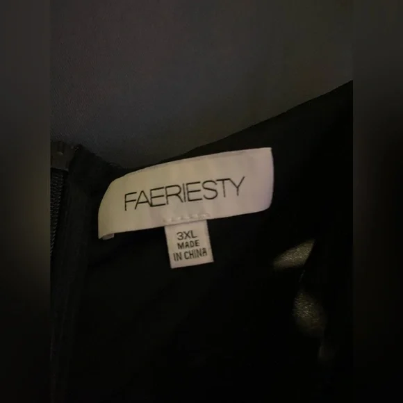 Long black dress - Picture 5 of 7